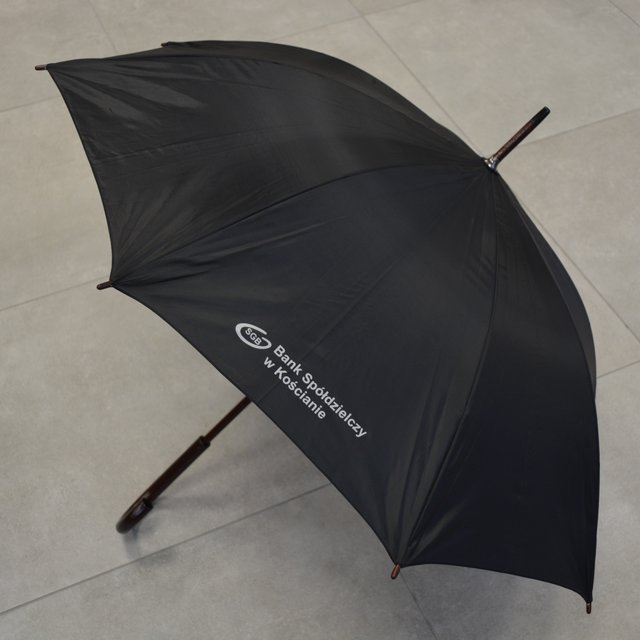 Czarny parasol (x3) od Banku Spółdzielczego w Kościanie