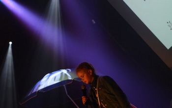  (photo)