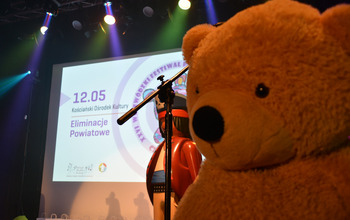  (photo)