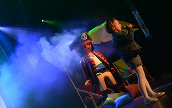  (photo)
