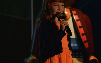  (photo)