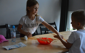  (photo)