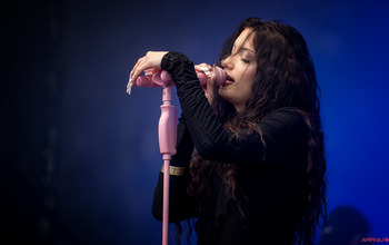  (photo)