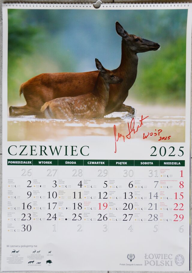 Duży kalendarz ze zdjęciami zwierząt - Polski Związek Łowiecki - z autografem Huberta Mielnika