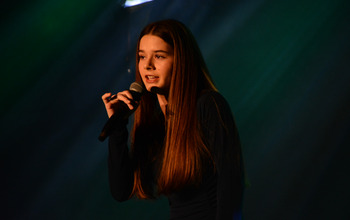  (photo)