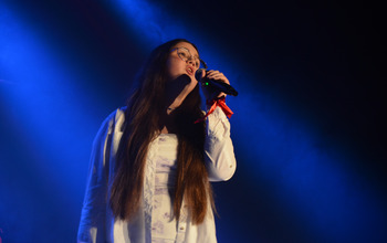  (photo)