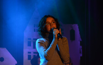  (photo)
