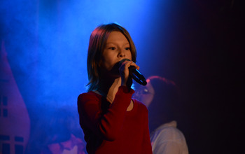  (photo)