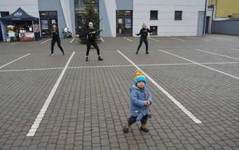  (photo)