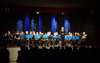  (photo)