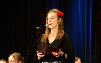  (photo)