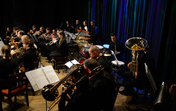  (photo)