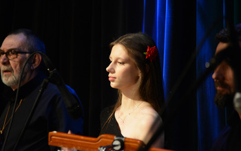  (photo)
