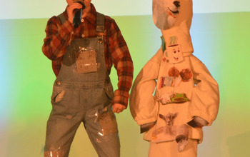  (photo)