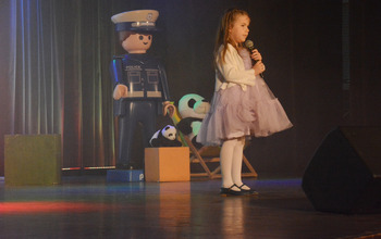  (photo)