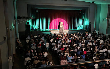  (photo)