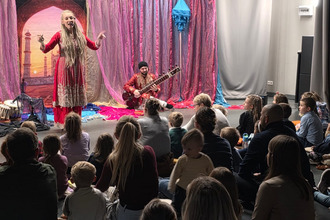Teatralna Familiada – Zagubiona muzyka: Tajemnice Indii